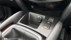 Nissan Qashqai 1.3 DiG-T N-Connecta 5dr [Glass Roof Pack] Petrol Hatchback